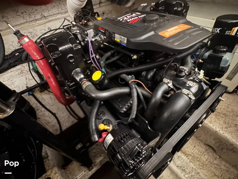 Slide: The Image of Rinker 342 Fiesta Vee 2004 - 16228153