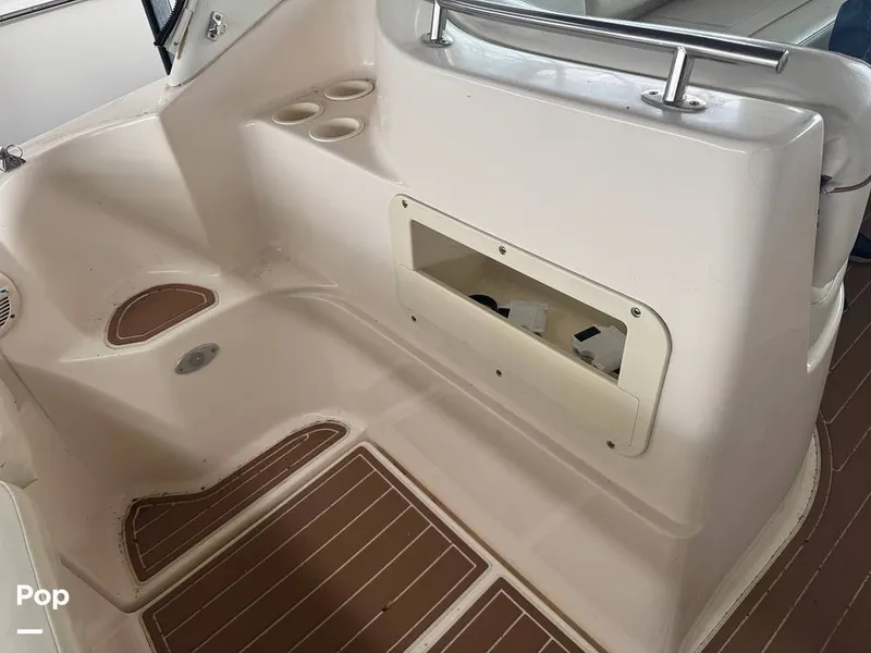 Slide: The Image of Rinker 342 Fiesta Vee 2004 - 16228170