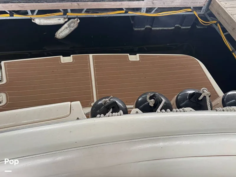 Slide: The Image of Rinker 342 Fiesta Vee 2004 - 16228174