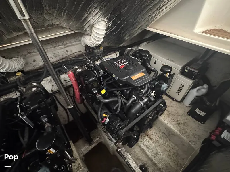 Slide: The Image of Rinker 342 Fiesta Vee 2004 - 16228196