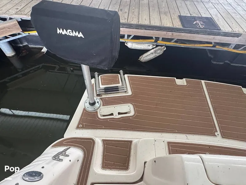 Slide: The Image of Rinker 342 Fiesta Vee 2004 - 16228012