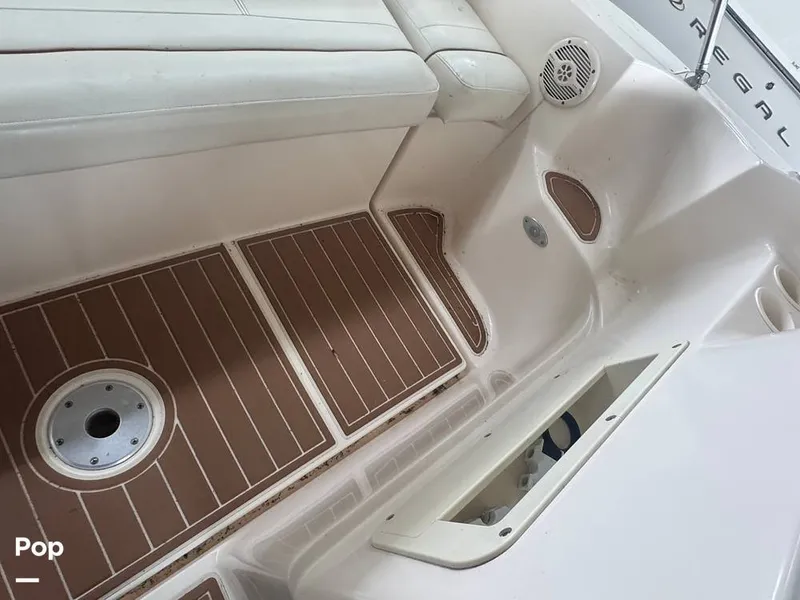 Slide: The Image of Rinker 342 Fiesta Vee 2004 - 16228028