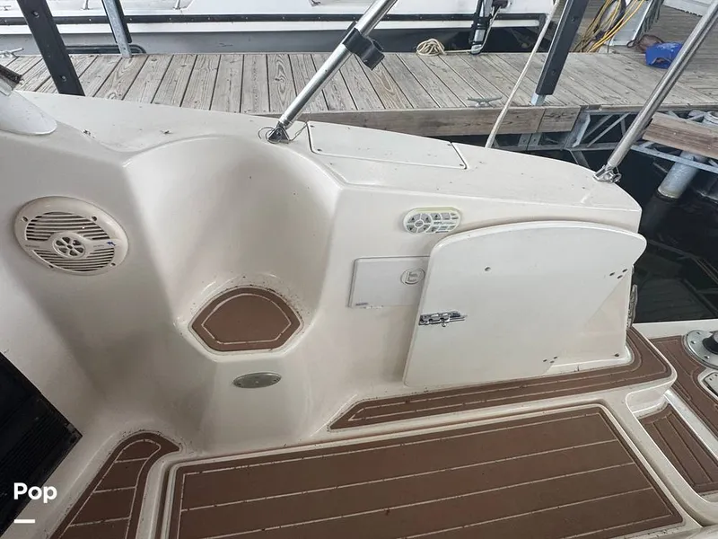 Slide: The Image of Rinker 342 Fiesta Vee 2004 - 16228033