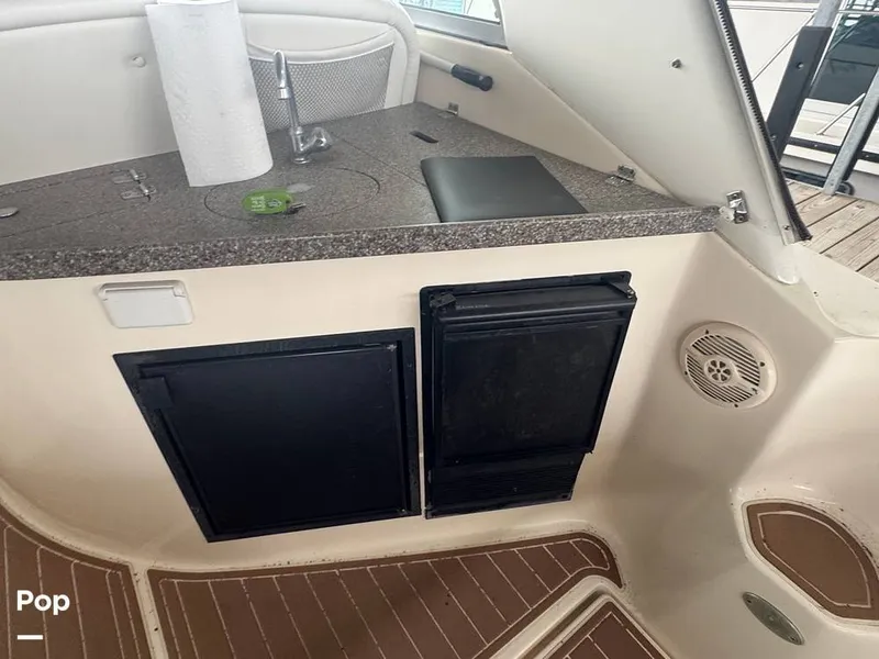 Slide: The Image of Rinker 342 Fiesta Vee 2004 - 16228034