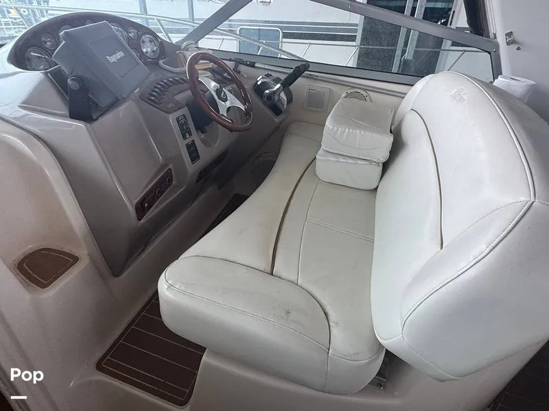 Slide: The Image of Rinker 342 Fiesta Vee 2004 - 16228045