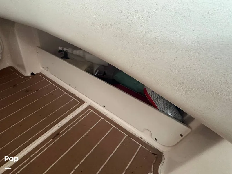 Slide: The Image of Rinker 342 Fiesta Vee 2004 - 16228046