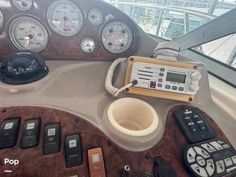 Slide: The Image of Rinker 342 Fiesta Vee 2004 - 16228052