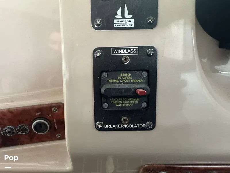 Slide: The Image of Rinker 342 Fiesta Vee 2004 - 16228058