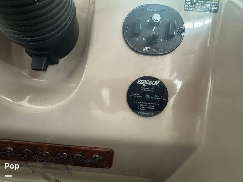 Slide: The Image of Rinker 342 Fiesta Vee 2004 - 16228060