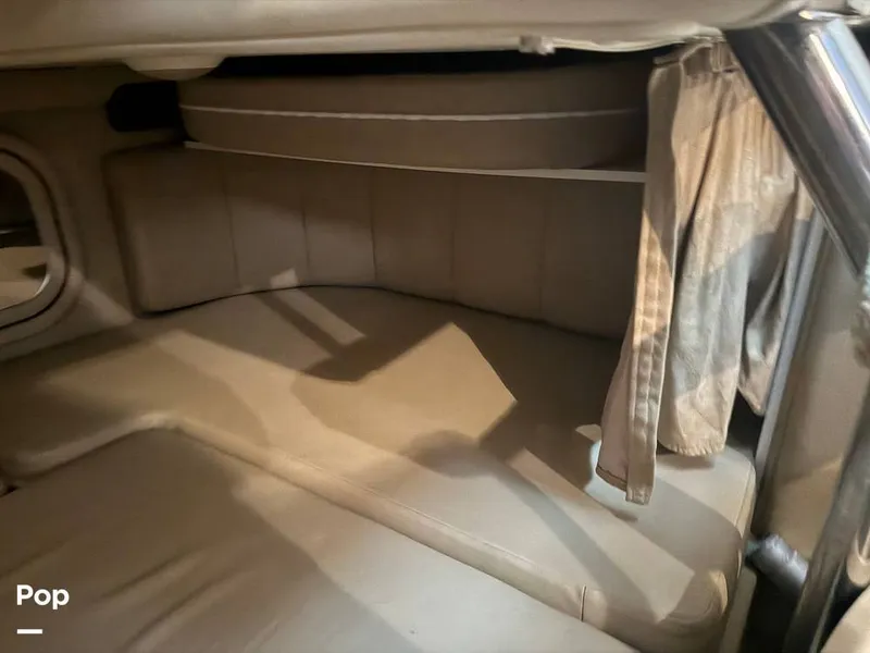 Slide: The Image of Rinker 342 Fiesta Vee 2004 - 16228075