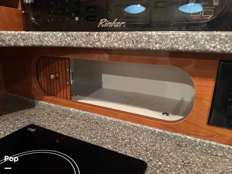 Slide: The Image of Rinker 342 Fiesta Vee 2004 - 16228089