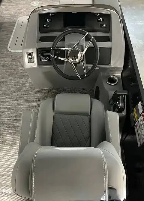 Slide: The Image of Bennington 25 LSR 2023 - 16232913