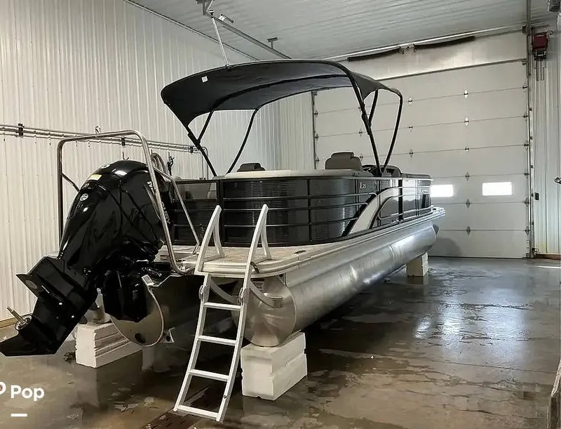 Slide: The Image of Bennington 25 LSR 2023 - 16232918