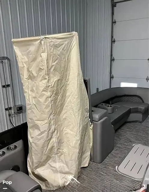 Slide: The Image of Bennington 25 LSR 2023 - 16232915