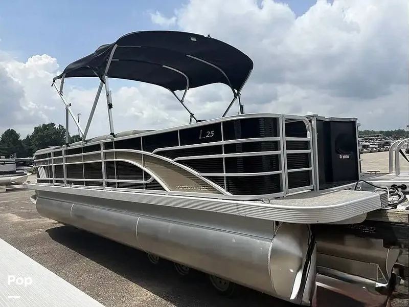 Slide: The Image of Bennington 25LSAPG 2023 - 16237102