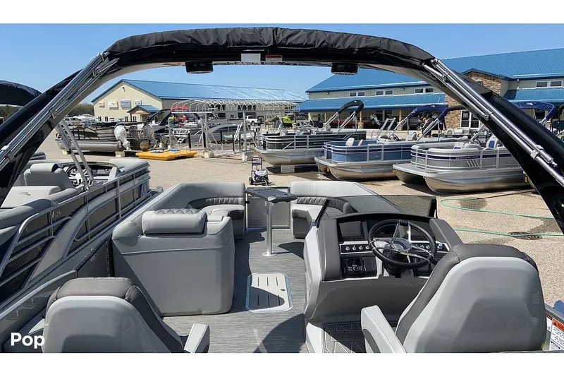 Slide: The Image of Bennington 25RXFBA 2023 - 16223991