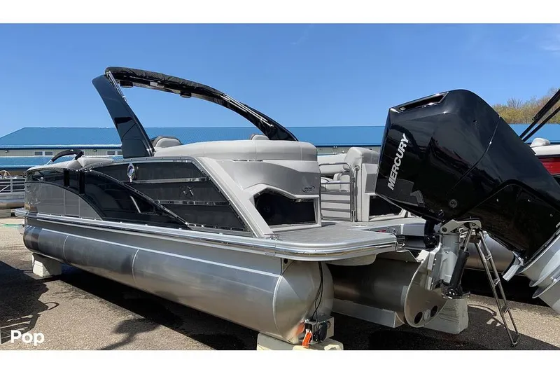 Slide: The Image of Bennington 25RXFBA 2023 - 16223992