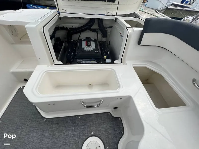 Slide: The Image of Bayliner VR5 2021 - 16394979