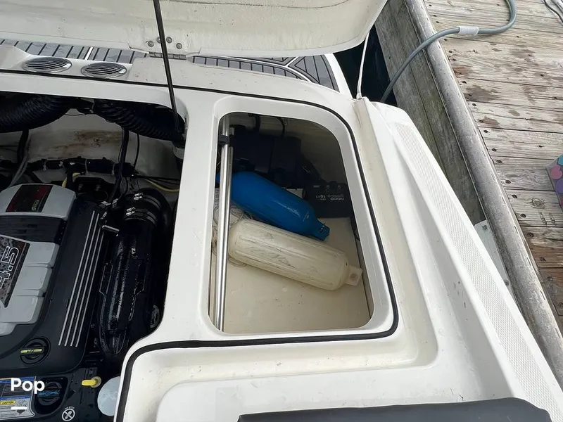 Slide: The Image of Bayliner VR5 2021 - 16394995