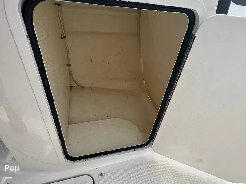 Slide: The Image of Bayliner VR5 2021 - 16394976