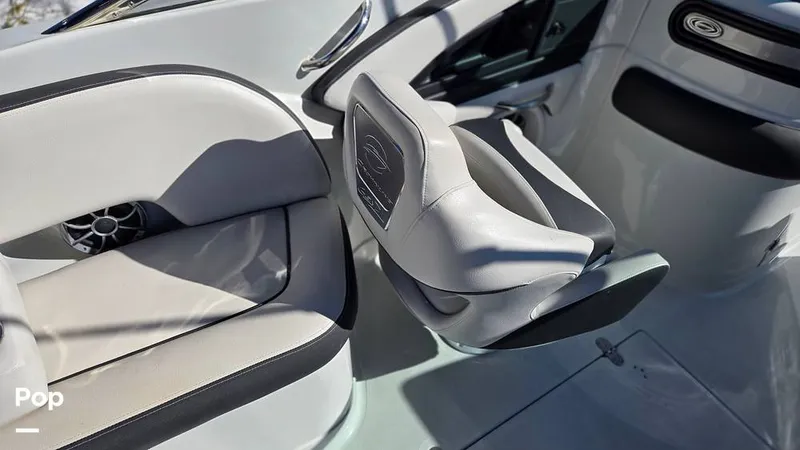 Slide: The Image of Crownline Boats 250 XSS 2023 - 16227791