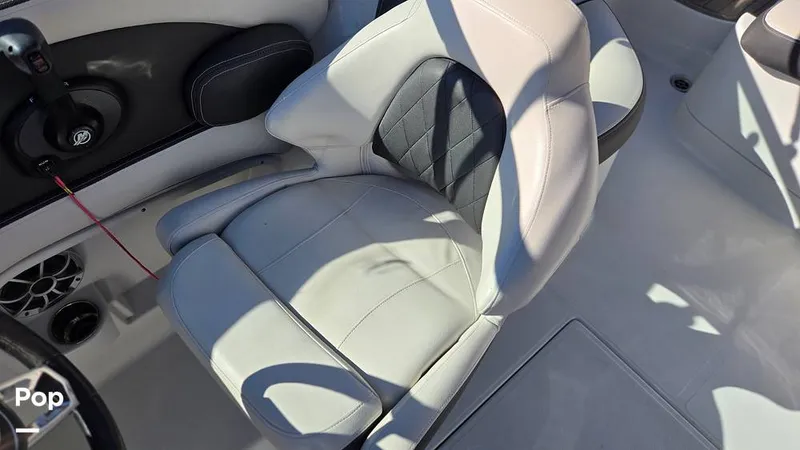 Slide: The Image of Crownline Boats 250 XSS 2023 - 16227811