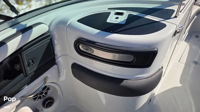 Slide: The Image of Crownline Boats 250 XSS 2023 - 16227813