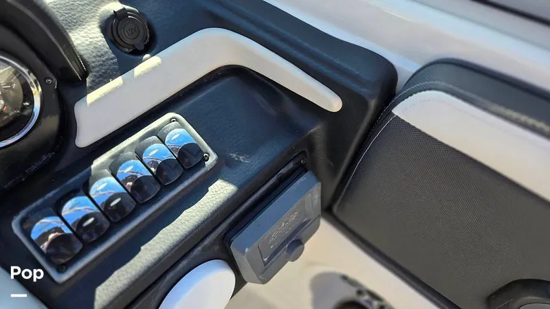 Slide: The Image of Crownline Boats 250 XSS 2023 - 16227839