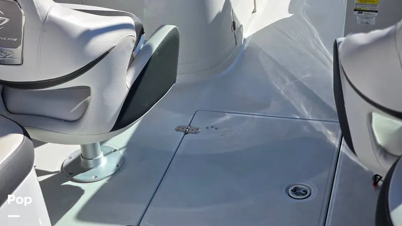 Slide: The Image of Crownline Boats 250 XSS 2023 - 16227760