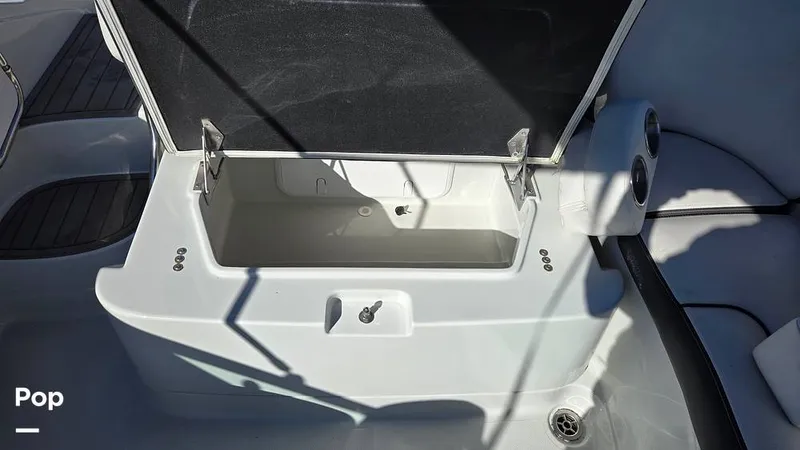 Slide: The Image of Crownline Boats 250 XSS 2023 - 16227860