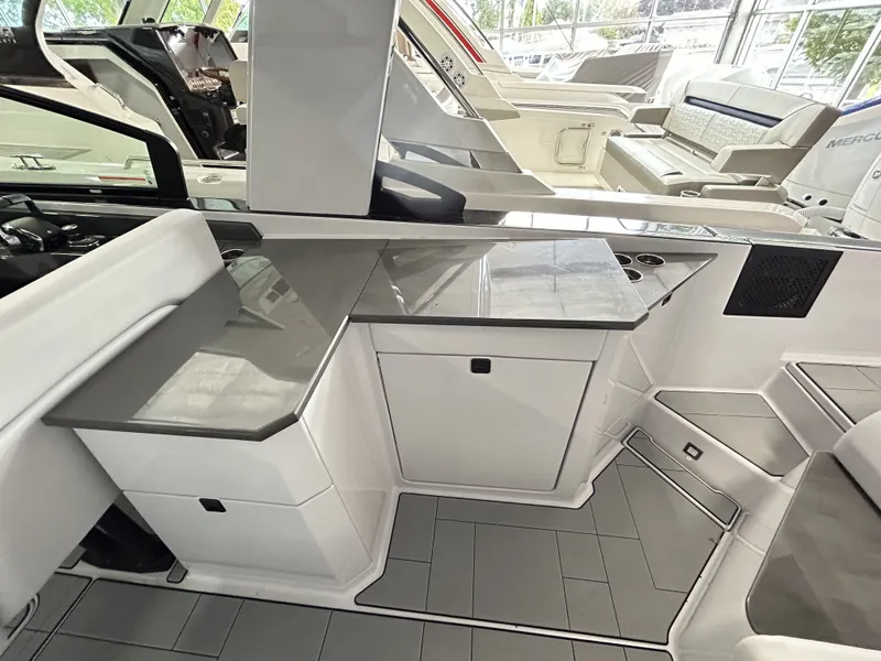 Slide: The Image of Aviara AV32 Outboard 2024 - 11