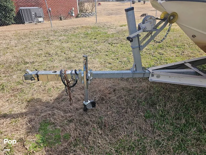 Slide: The Image of Hurricane CC19 2016 - 16243826