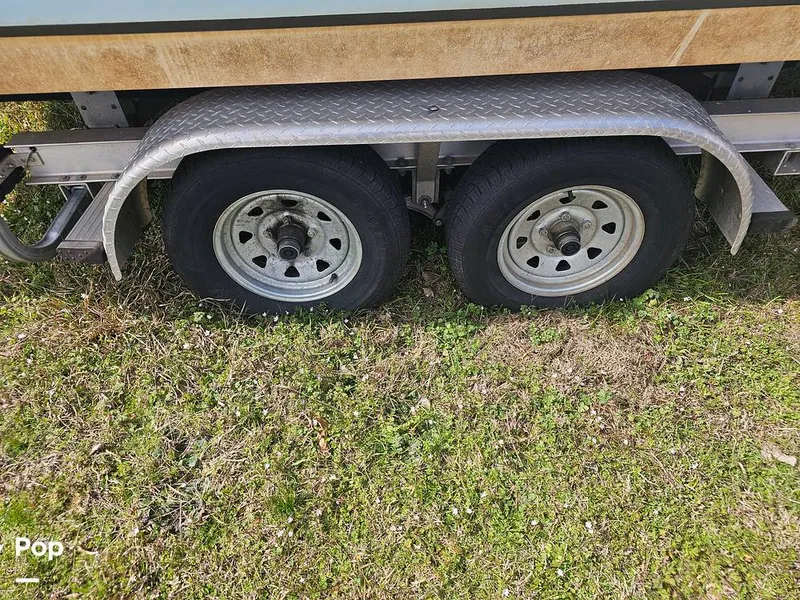 Slide: The Image of Hurricane CC19 2016 - 16243829