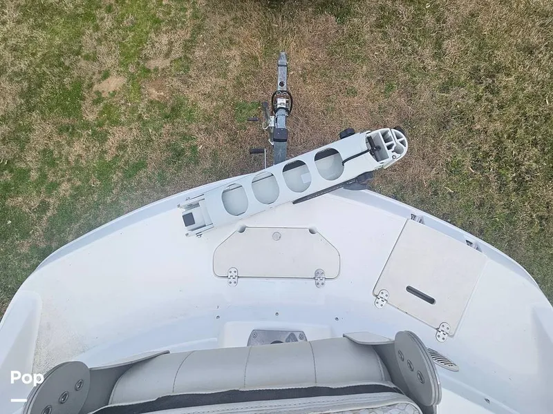 Slide: The Image of Hurricane CC19 2016 - 16243785