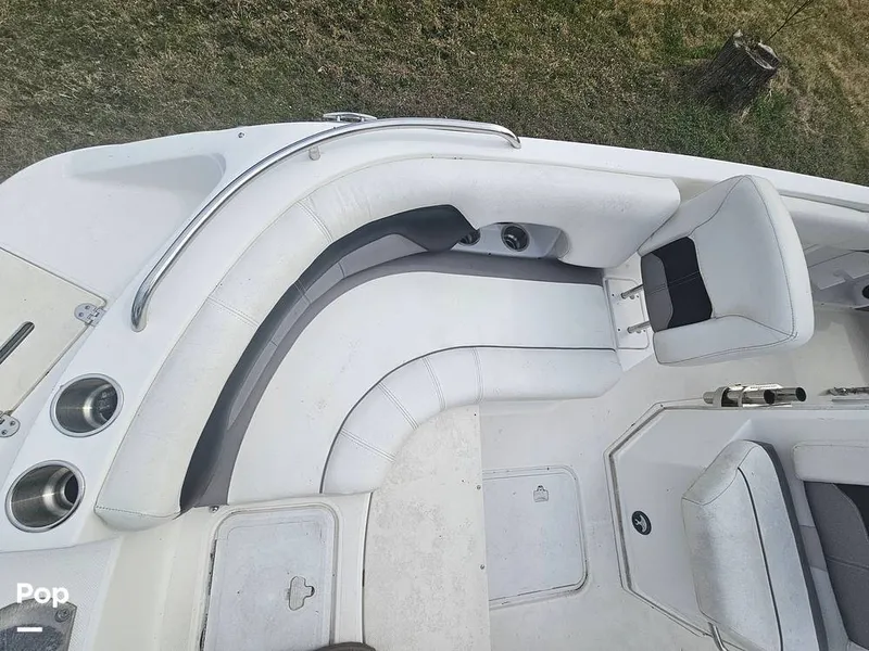 Slide: The Image of Hurricane CC19 2016 - 16243786