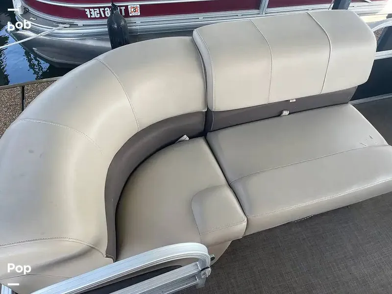 Slide: The Image of Super Comfortable - 16335689