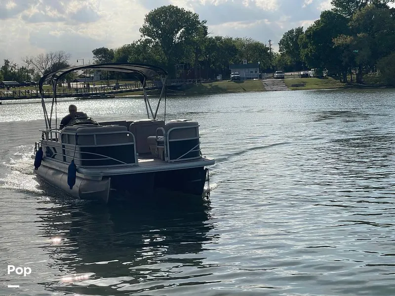 Slide: The Image of Sun Tracker Sportfish 22 XP3 2019 - 16334138