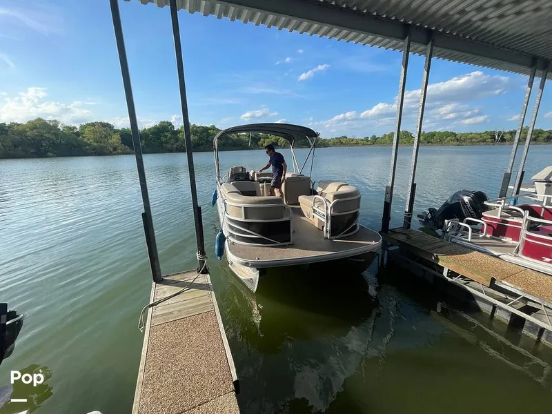 Slide: The Image of Sun Tracker Sportfish 22 XP3 2019 - 16334159