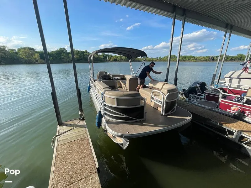 Slide: The Image of Sun Tracker Sportfish 22 XP3 2019 - 16334163