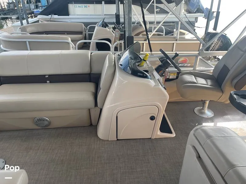 Slide: The Image of Sun Tracker Sportfish 22 XP3 2019 - 16334177