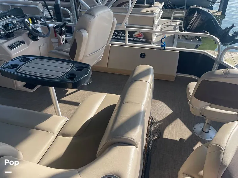 Slide: The Image of Sun Tracker Sportfish 22 XP3 2019 - 16334190