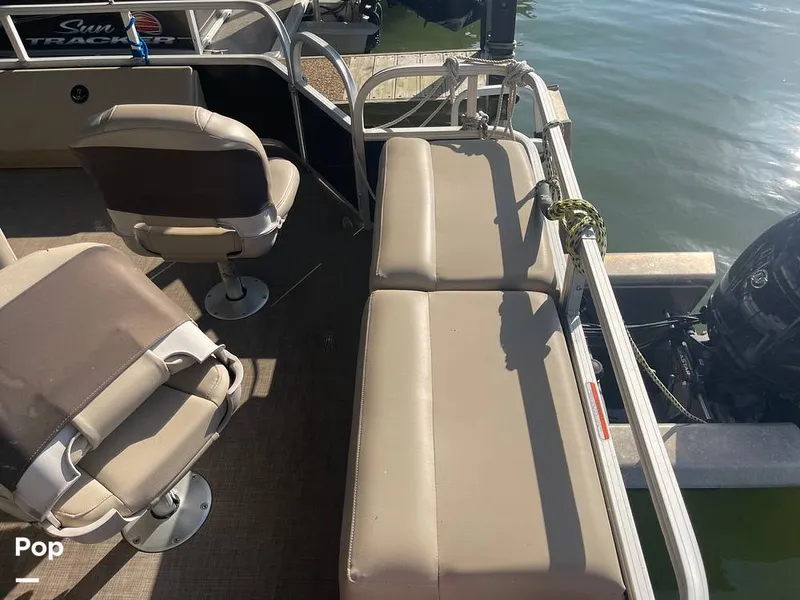 Slide: The Image of Sun Tracker Sportfish 22 XP3 2019 - 16334191