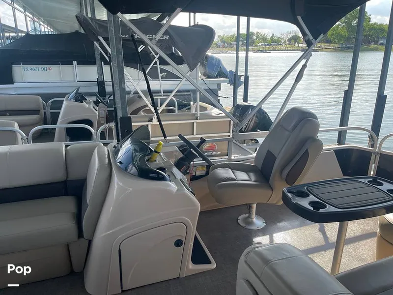 Slide: The Image of Sun Tracker Sportfish 22 XP3 2019 - 16334200