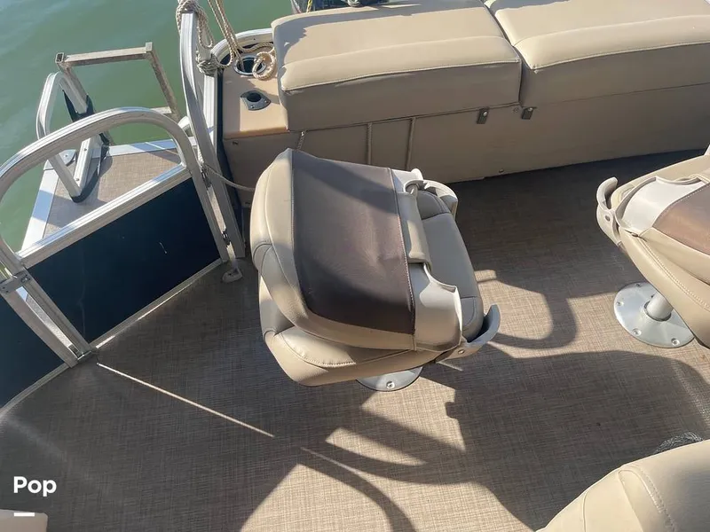 Slide: The Image of Sun Tracker Sportfish 22 XP3 2019 - 16334653
