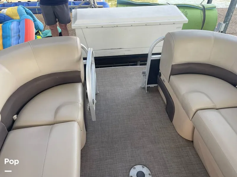 Slide: The Image of Sun Tracker Sportfish 22 XP3 2019 - 16334658