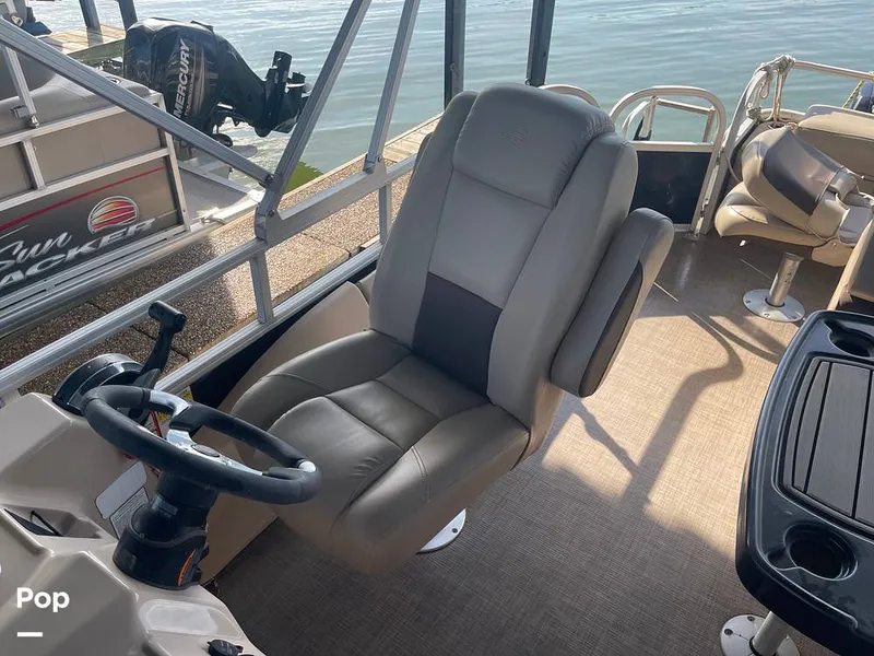 Slide: The Image of Sun Tracker Sportfish 22 XP3 2019 - 16334659