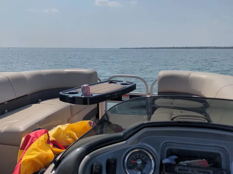 Slide: The Image of Tracker Sun Tracker Sportfish 22 XP3 2019 - 16229091