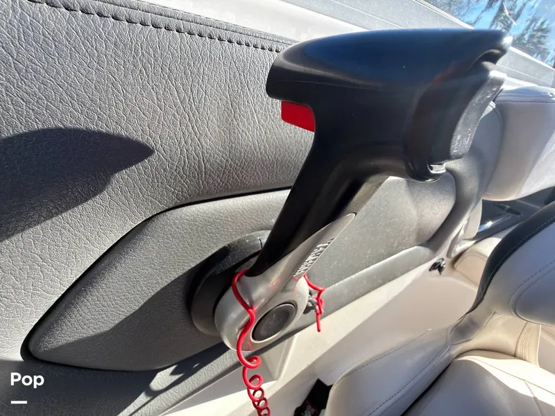 Slide: The Image of Chaparral Suncoast 230 2016 - 16235084