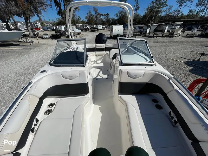 Slide: The Image of Chaparral Suncoast 230 2016 - 16226010