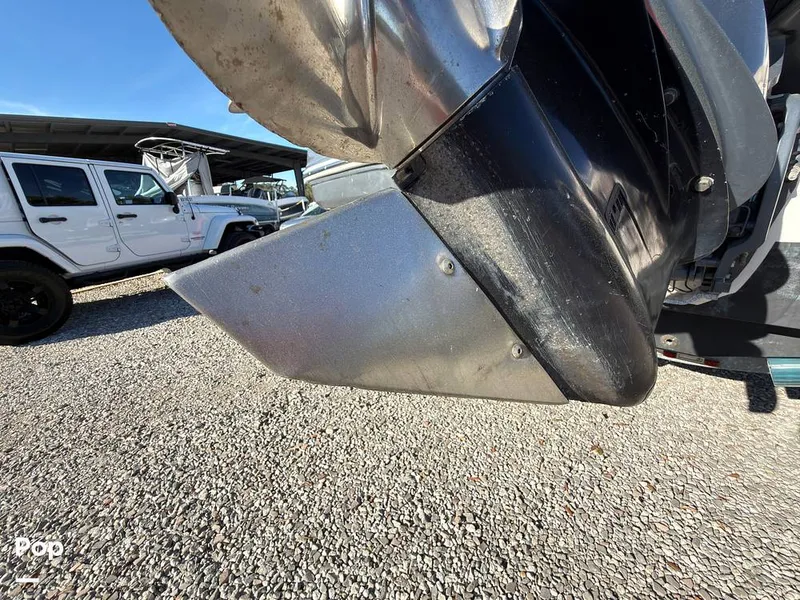 Slide: The Image of Chaparral Suncoast 230 2016 - 16235127